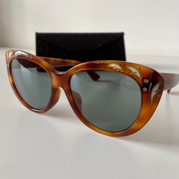 Gucci feather-accent detail tortoise shell cat eye sunglasses glasses main image 4